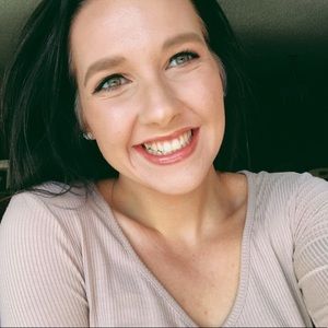 Meet your Posher, Lizzie